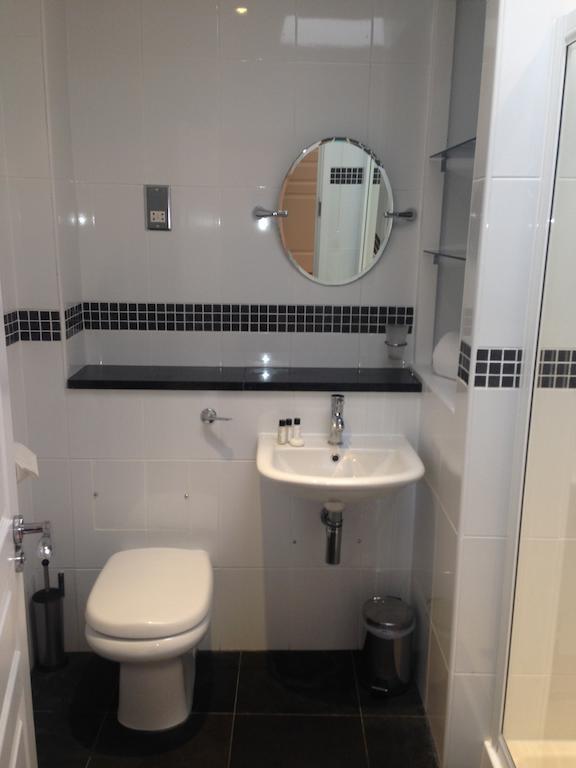 Monument One Apartment London Phòng bức ảnh